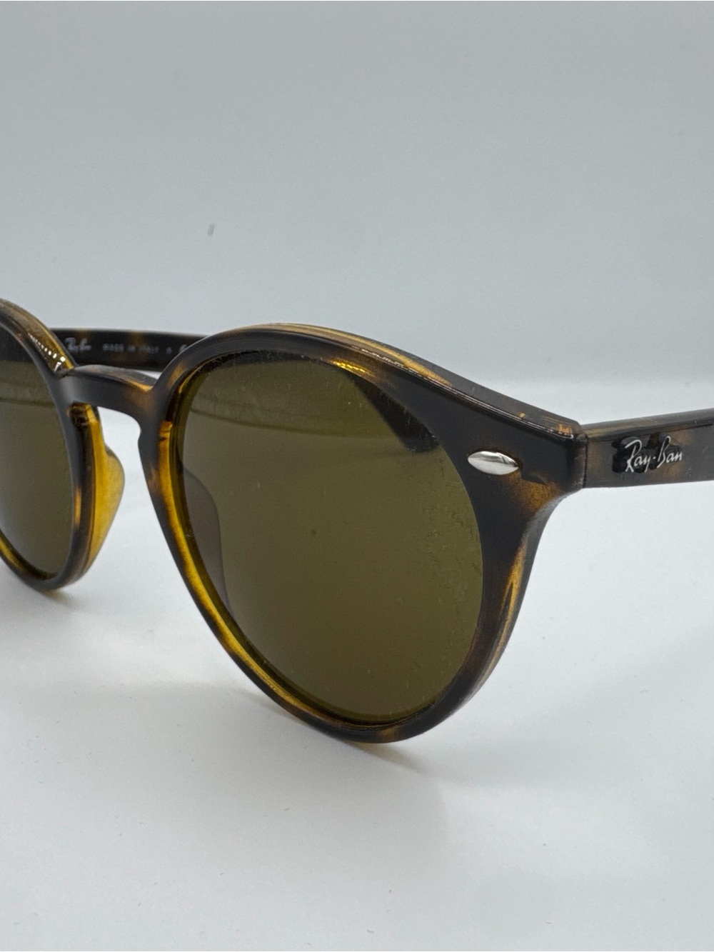 RayBan RB2180 Ref#8612 . Light Havana frame with Dark Brown lenses - Picture 3 of 5